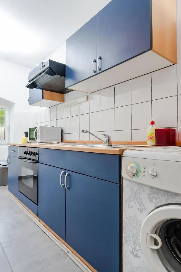 Heavenly Corner Apartment Split