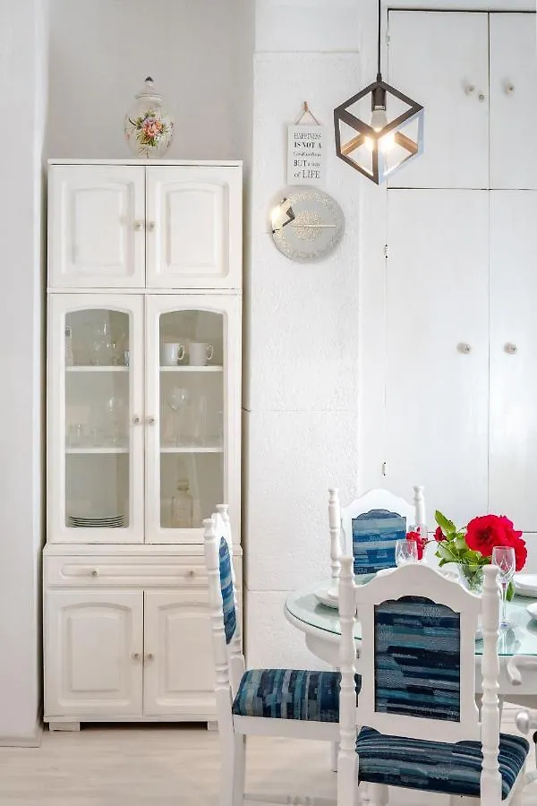Heavenly Corner Apartment Split